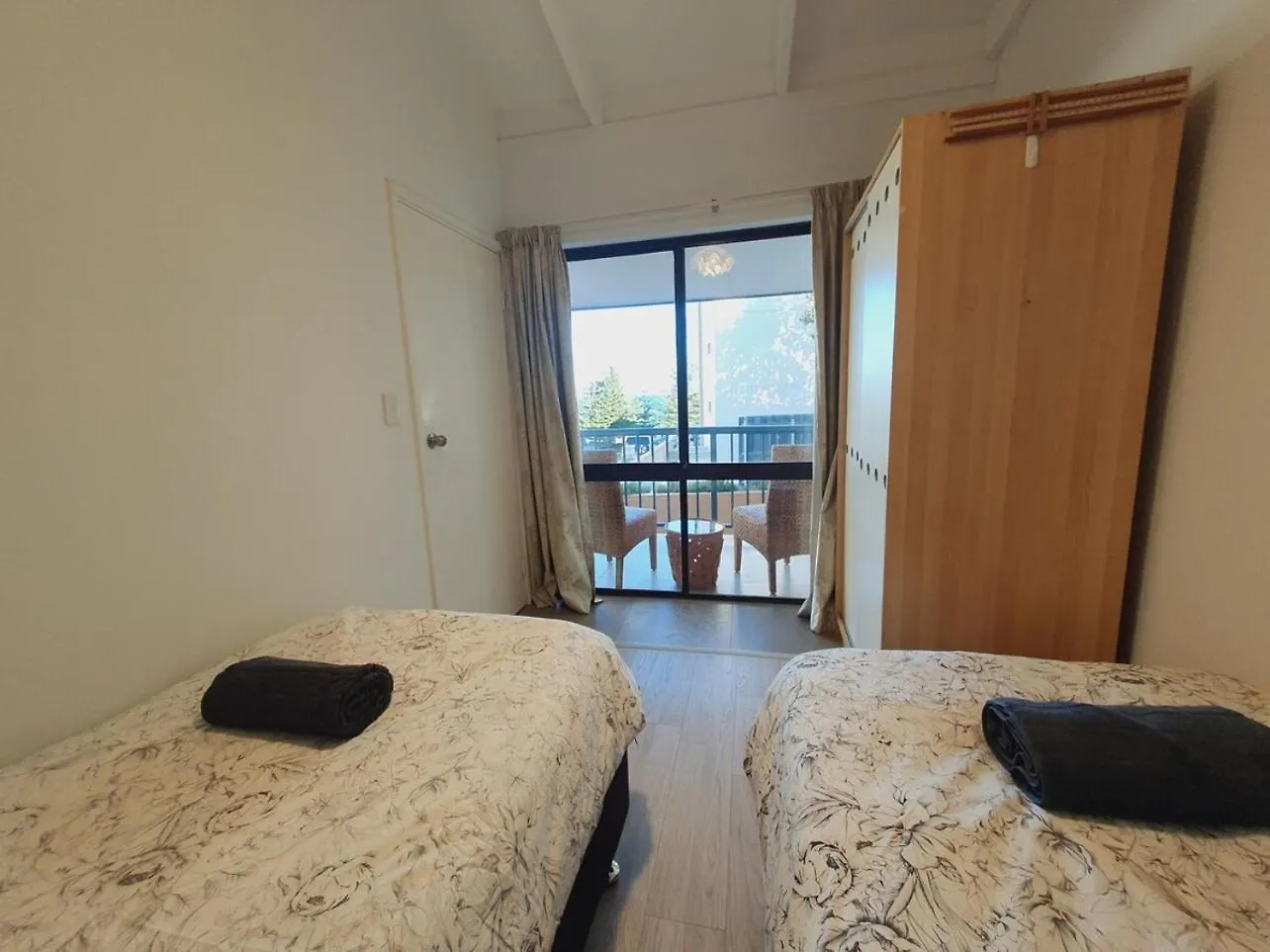 Coastal Salty Air 2Bedrm 2Bath W Ocean Views! Apart otel Perth Avustralya
